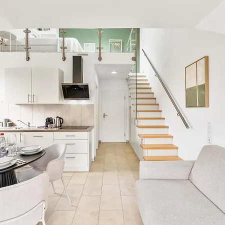 The Serviced - Design * Estugarda