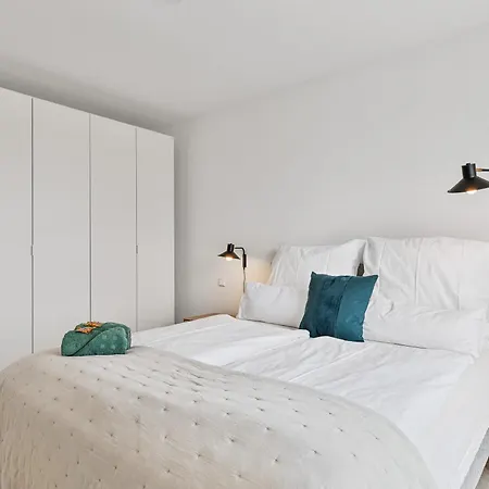 The Serviced - Design * Estugarda